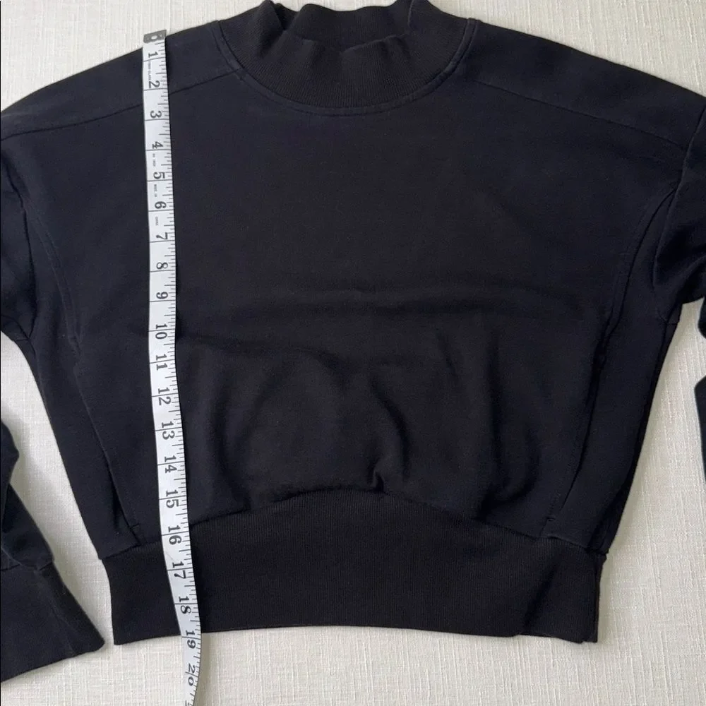 Old Navy Active Dynamic Fleece Black Pullover Sweatshirt
